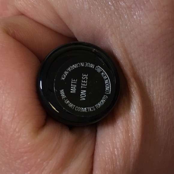 MAC Dita Von Teese Red Lipstick RARE Limited Edition Collectors Item - Picture 4 of 6